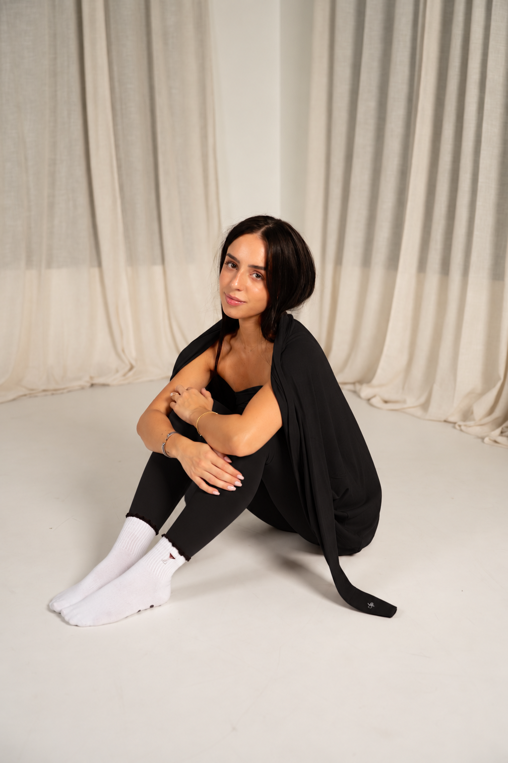The Cover-Up Jacket - Black